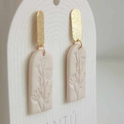 Pendientes Flora